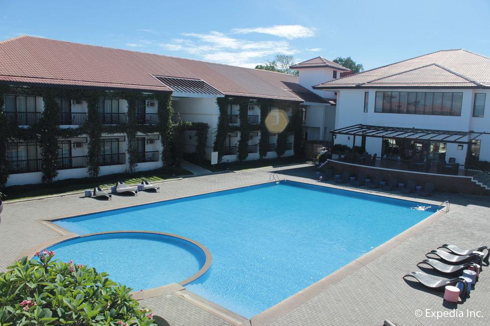 Ilocos Norte Hotel & Convention Center Laoag Dış mekan fotoğraf