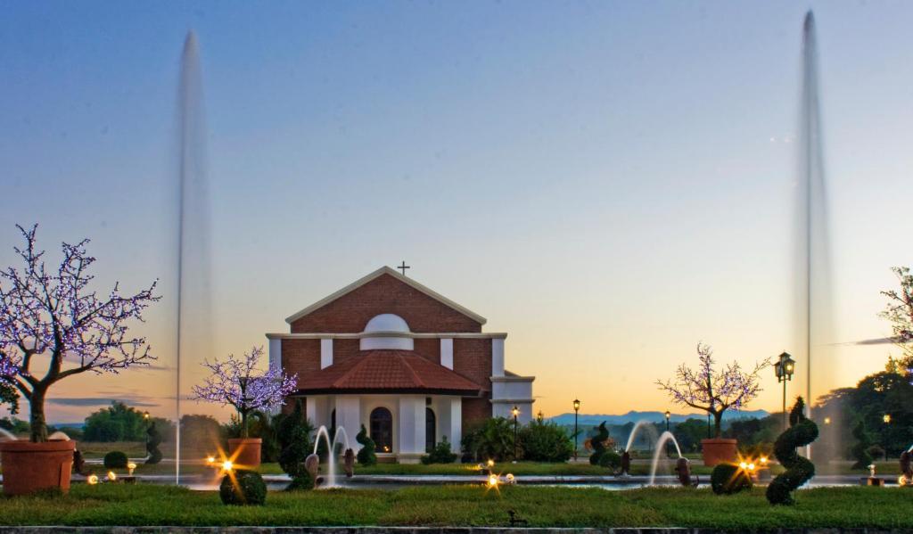 Ilocos Norte Hotel & Convention Center Laoag Dış mekan fotoğraf